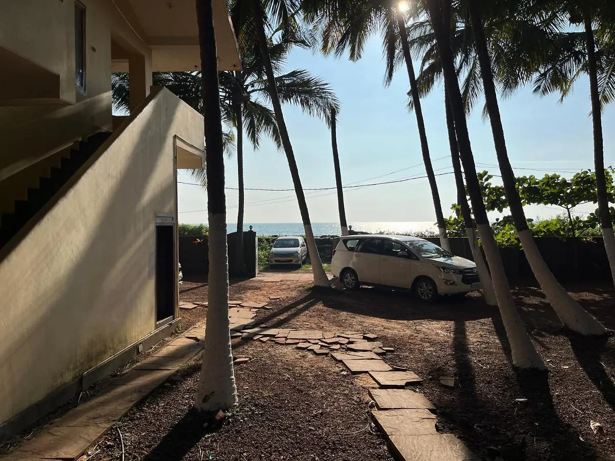 Kizhunna Rock Beach House Kannur 0*,  Indien